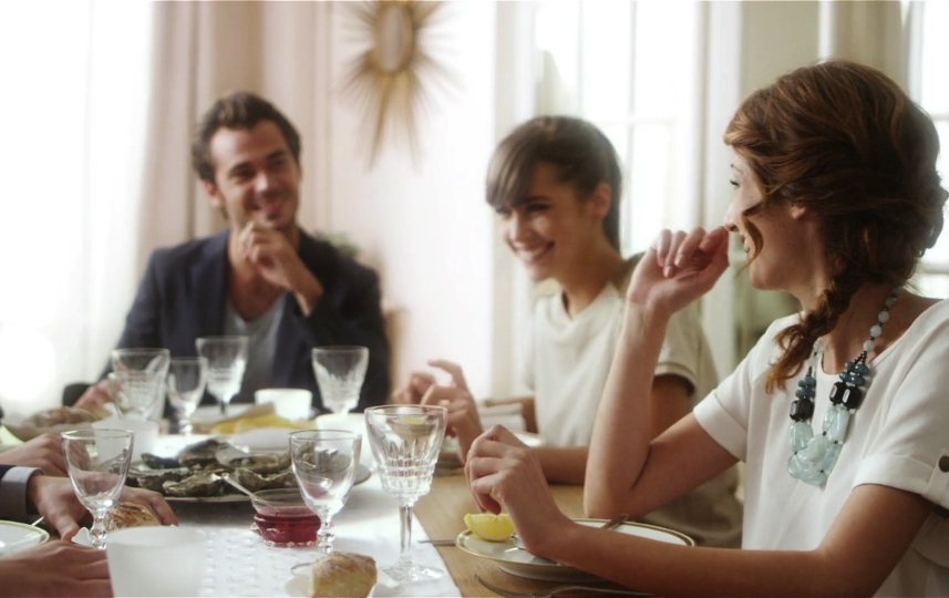 Les huitres<br />CNC, Diffusion TV nationale<br /><br />
DP : Christophe Persoz<br />
Production DDB Nouveau monde<br />
Caméra : RED Epic
